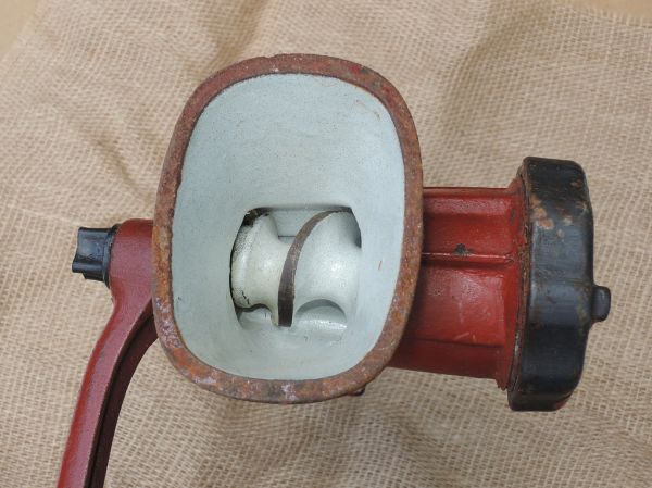 vintage_meat grinder_007