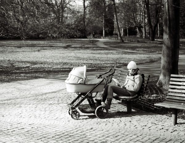 Zorki 4 + Industar-61 L/D - Young Mother in the Park