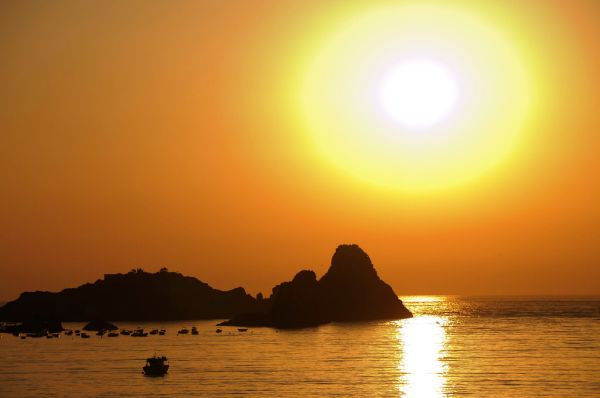 Aci Castello Sicily Italy - Creative Commons by gnuckx